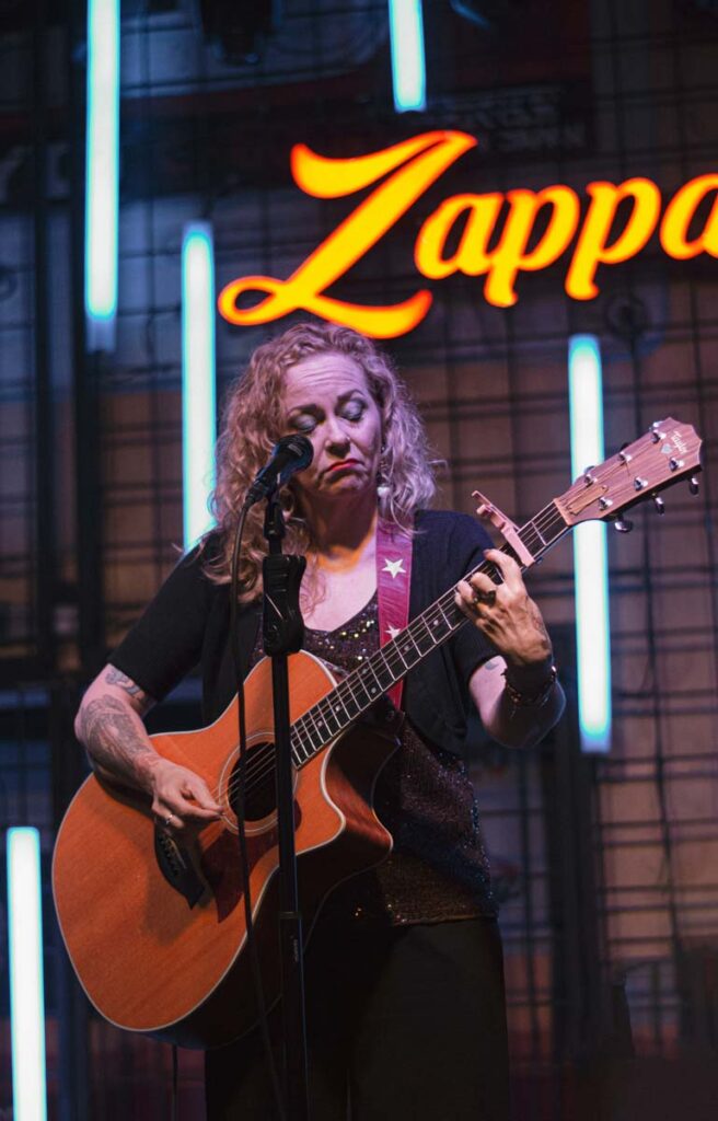 Anneke koncert u Zappa Bazi
