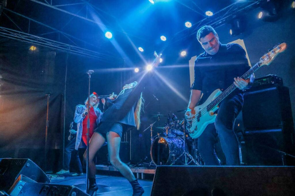 Ida Prester nastupa sa Lollobrigidom na koncertu u Bašti KST Beograd