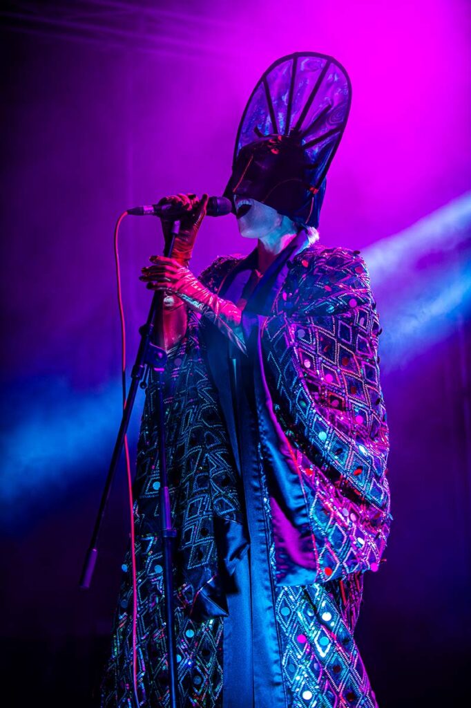 Nipplepeople KST Beograd na sceni, electropop energija u Bašti Kluba Studenata Tehnike