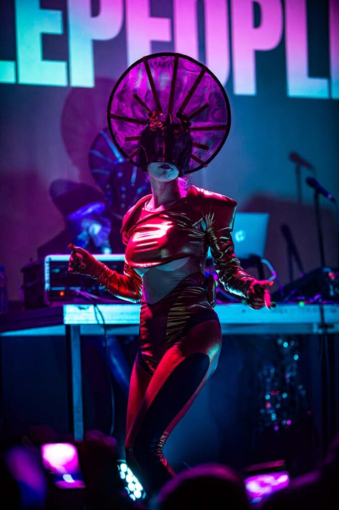 Nipplepeople KST Beograd na sceni, electropop energija u Bašti Kluba Studenata Tehnike