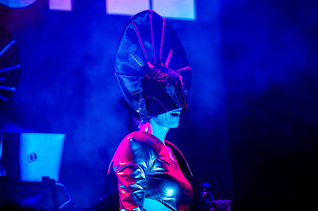 Nipplepeople KST Beograd na sceni, electropop energija u Bašti Kluba Studenata Tehnike