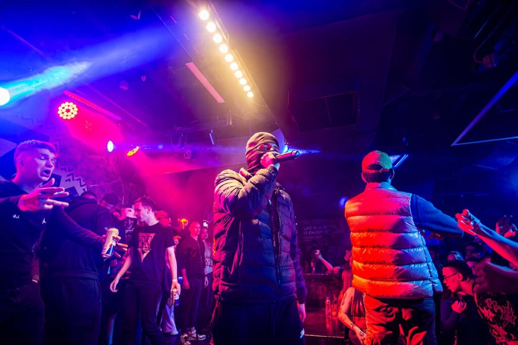TNG KST Beograd na sceni, hip-hop energija u Klubu Studenata Tehnike